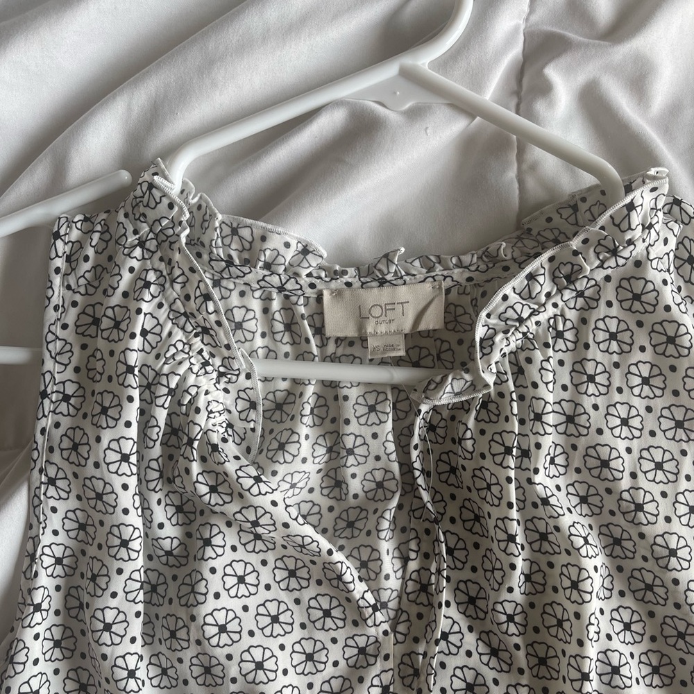 Loft Shell Tank Top - Picture 3 of 4
